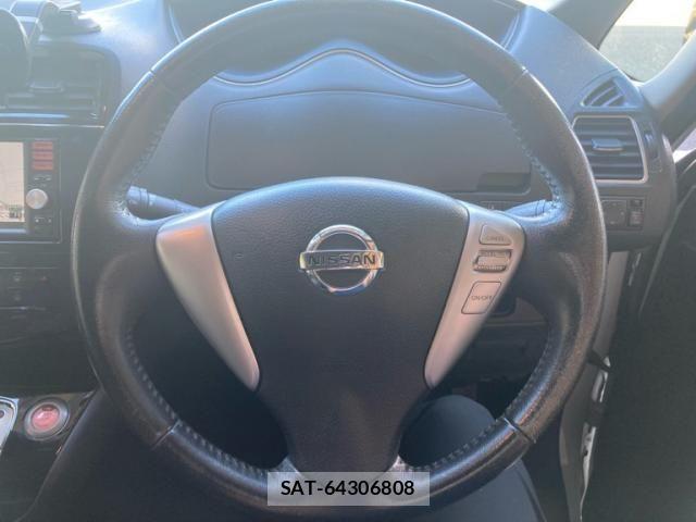Nissan SERENA 2013-11 8745808-10