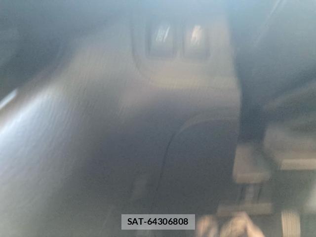 Nissan SERENA 2013-11 8745808-17