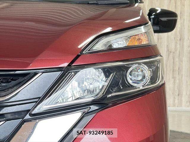 Nissan SERENA 2016-12 8745783-25