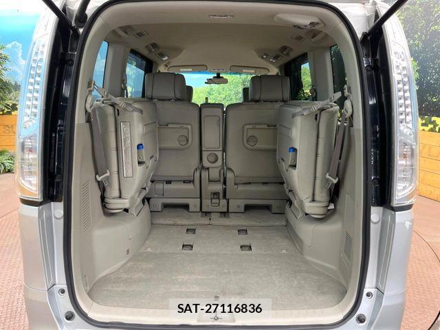 Nissan SERENA 2014-02 8745797-10
