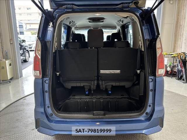 Nissan SERENA 2016-09 8745793-12