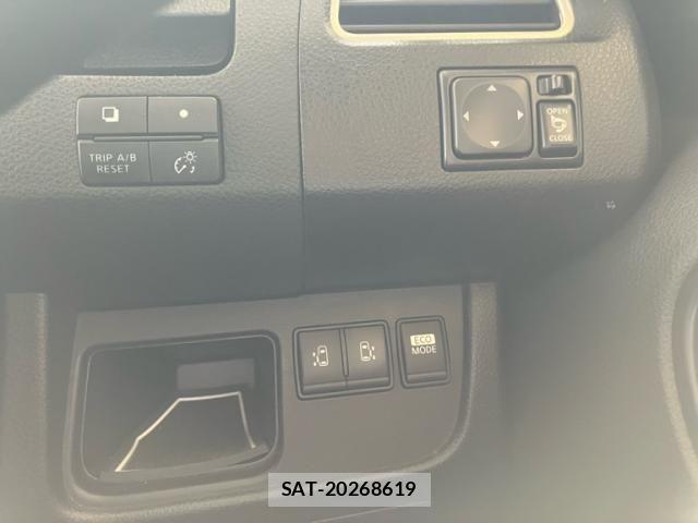 Nissan SERENA 2013-09 8745816-21