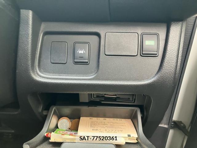 Nissan SERENA 2013-12 8745800-18