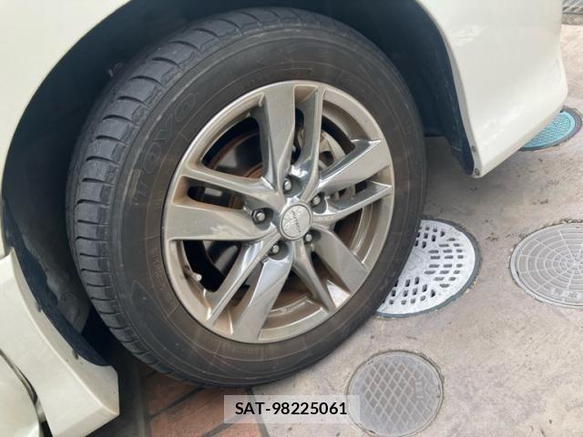 Nissan SERENA 2013-11 8745790-9
