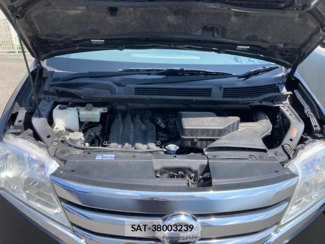 Nissan SERENA 2013-11 8745805-9