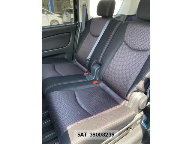 Nissan SERENA 2013-11 8745805-11