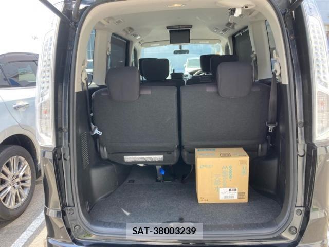 Nissan SERENA 2013-11 8745805-15