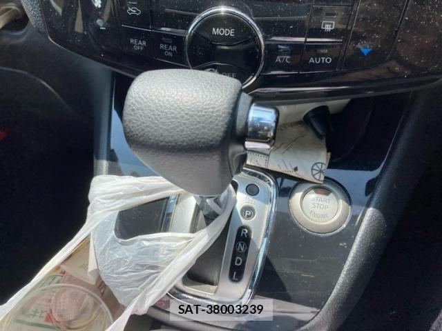 Nissan SERENA 2013-11 8745805-21