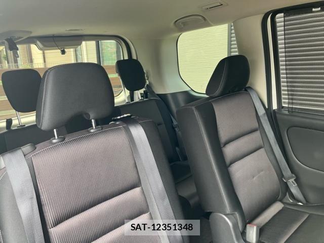 Nissan SERENA 2016-10 8745785-14