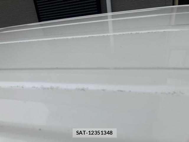 Nissan SERENA 2016-10 8745785-25
