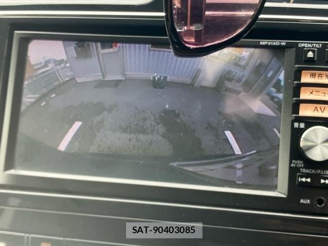 Nissan SERENA 2013-09 8745812-17