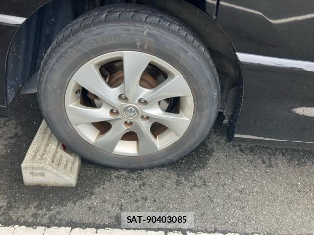 Nissan SERENA 2013-09 8745812-5