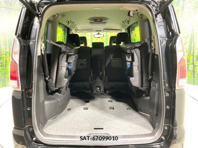Nissan SERENA 2016-10 8745786-11