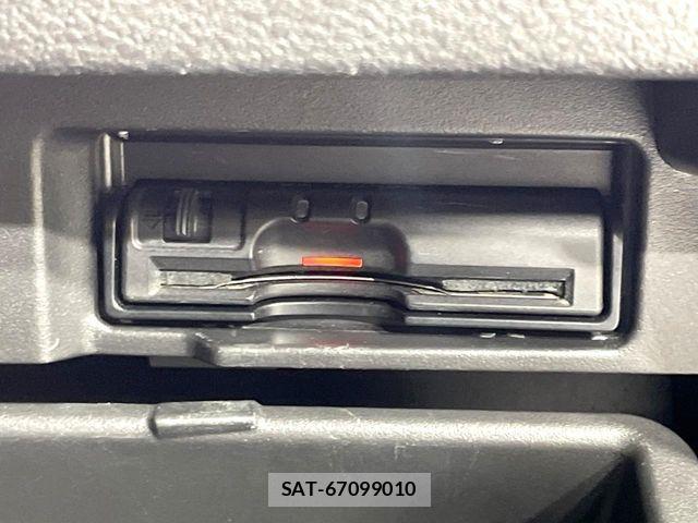 Nissan SERENA 2016-10 8745786-7