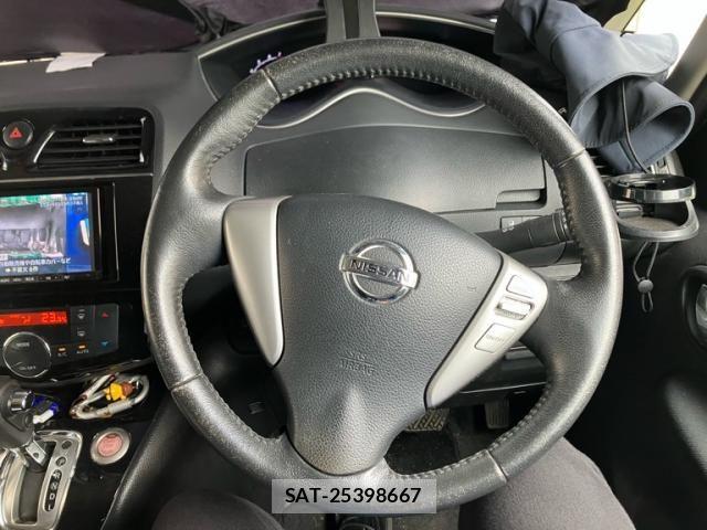 Nissan SERENA 2014-04 8745809-14