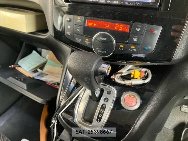 Nissan SERENA 2014-04 8745809-15