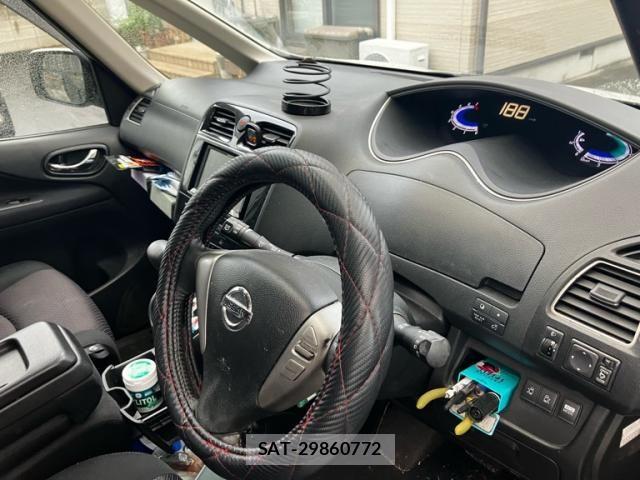Nissan SERENA 2012-08 8745810-9