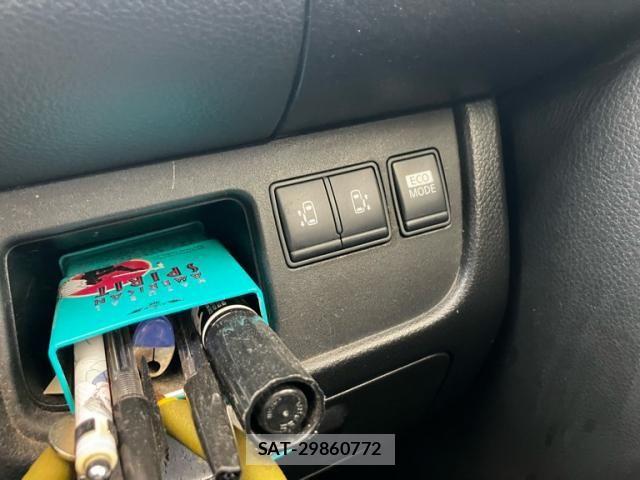 Nissan SERENA 2012-08 8745810-15