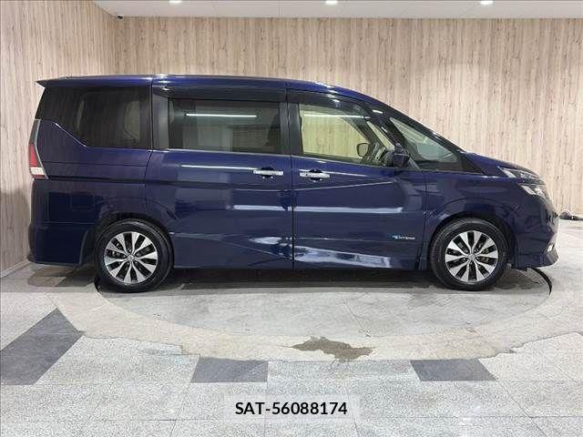 Nissan SERENA 2017-03 8745795-19