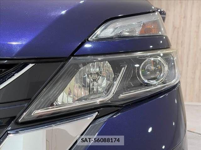 Nissan SERENA 2017-03 8745795-25