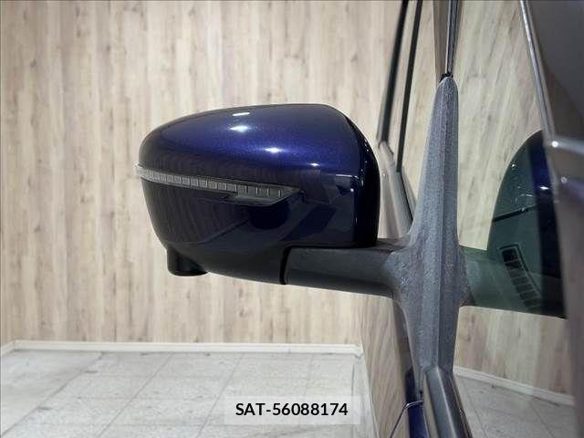 Nissan SERENA 2017-03 8745795-28