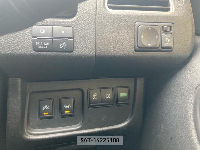 Nissan SERENA 2015-09 8745799-18