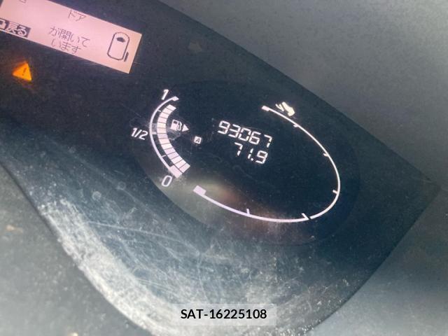 Nissan SERENA 2015-09 8745799-23
