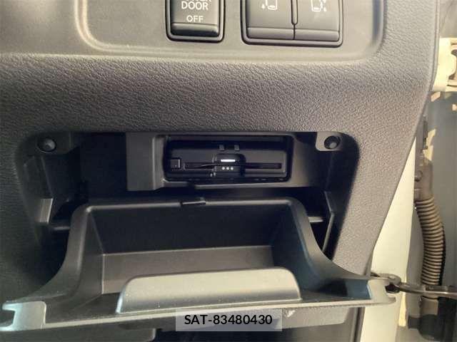 Nissan SERENA 2021-07 8745760-10