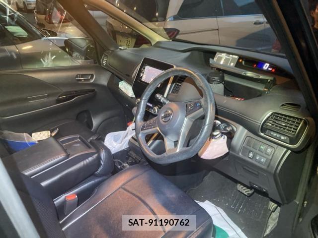 Nissan SERENA 2017-02 8745796-10