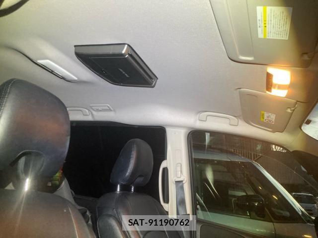 Nissan SERENA 2017-02 8745796-12