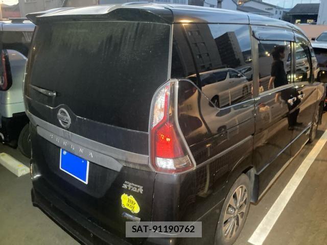 Nissan SERENA 2017-02 8745796-1