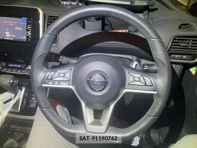 Nissan SERENA 2017-02 8745796-20