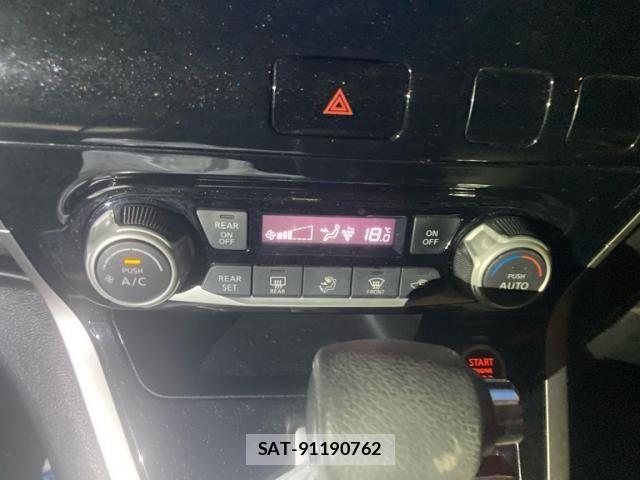 Nissan SERENA 2017-02 8745796-25