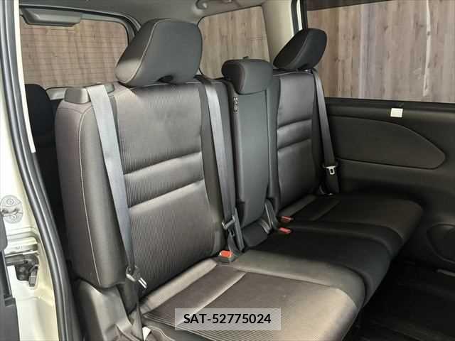 Nissan SERENA 2017-09 8745791-9