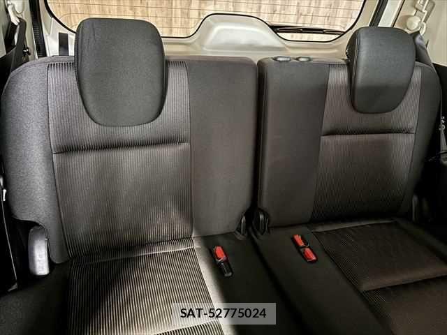 Nissan SERENA 2017-09 8745791-10