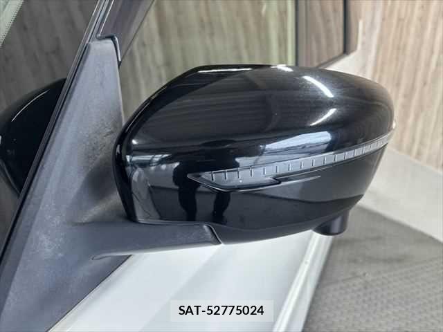 Nissan SERENA 2017-09 8745791-27