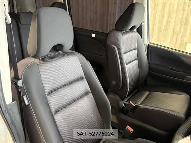 Nissan SERENA 2017-09 8745791-8