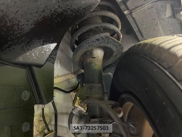 Nissan SERENA 2016-10 8745780-19
