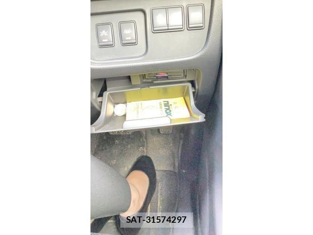 Nissan SERENA 2015-06 8744213-4