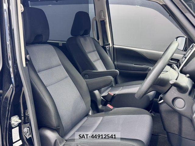 Nissan SERENA 2021-07 8745762-13