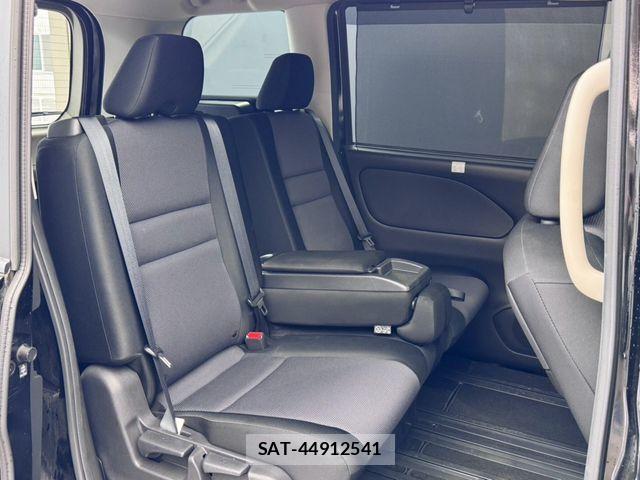 Nissan SERENA 2021-07 8745762-16