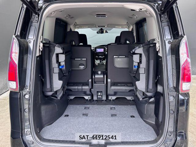 Nissan SERENA 2021-07 8745762-27