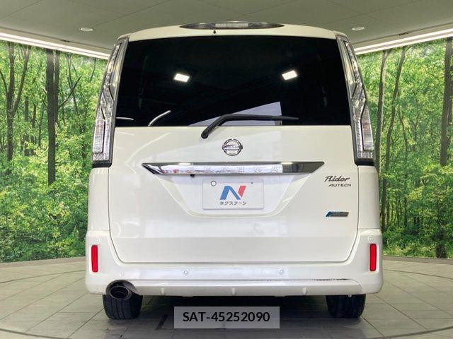 Nissan SERENA 2015-10 8745787-15
