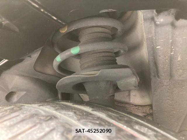 Nissan SERENA 2015-10 8745787-19