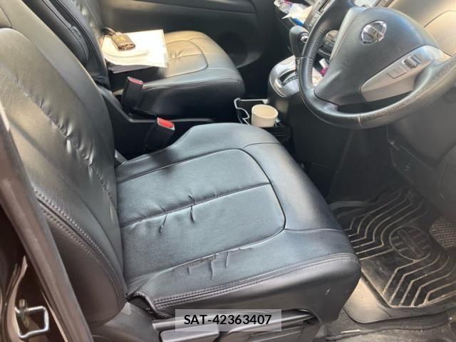 Nissan SERENA 2014-02 8745811-12