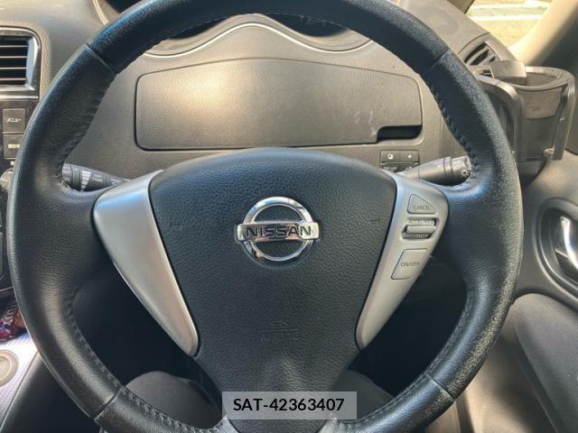 Nissan SERENA 2014-02 8745811-15