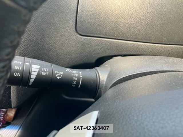 Nissan SERENA 2014-02 8745811-17