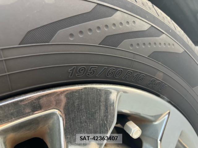 Nissan SERENA 2014-02 8745811-3