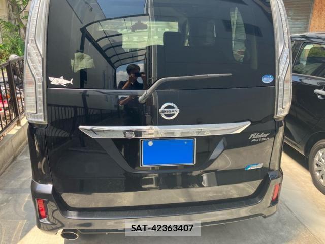 Nissan SERENA 2014-02 8745811-6
