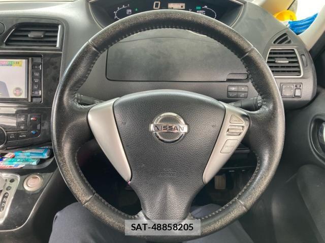 Nissan SERENA 2013-09 8745813-17